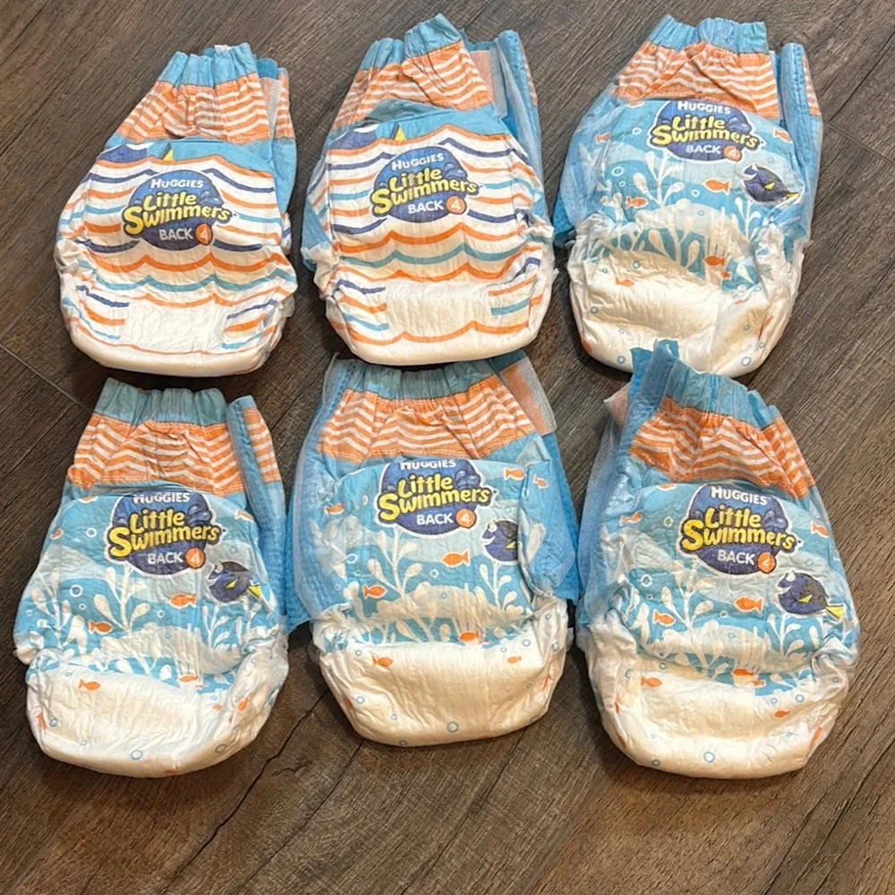 Huggies Little Swimmers Size 4 Nemo Orange Blue Swim Diapers 6ct‎ 24-34 lbs